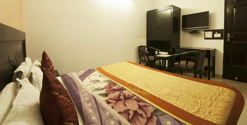 Hotel Sunrise Delhi  Eksteriør billede