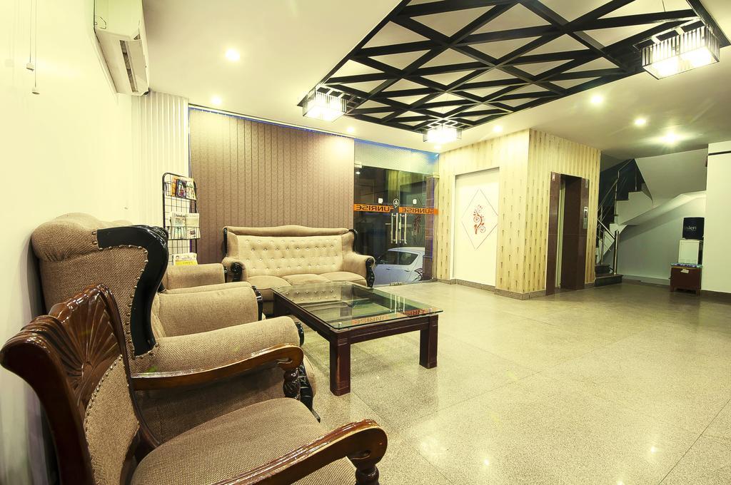 Hotel Sunrise Delhi  Eksteriør billede