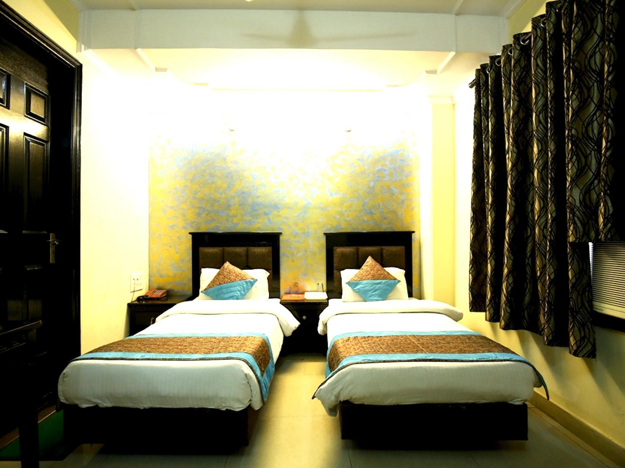 Hotel Sunrise Delhi  Eksteriør billede