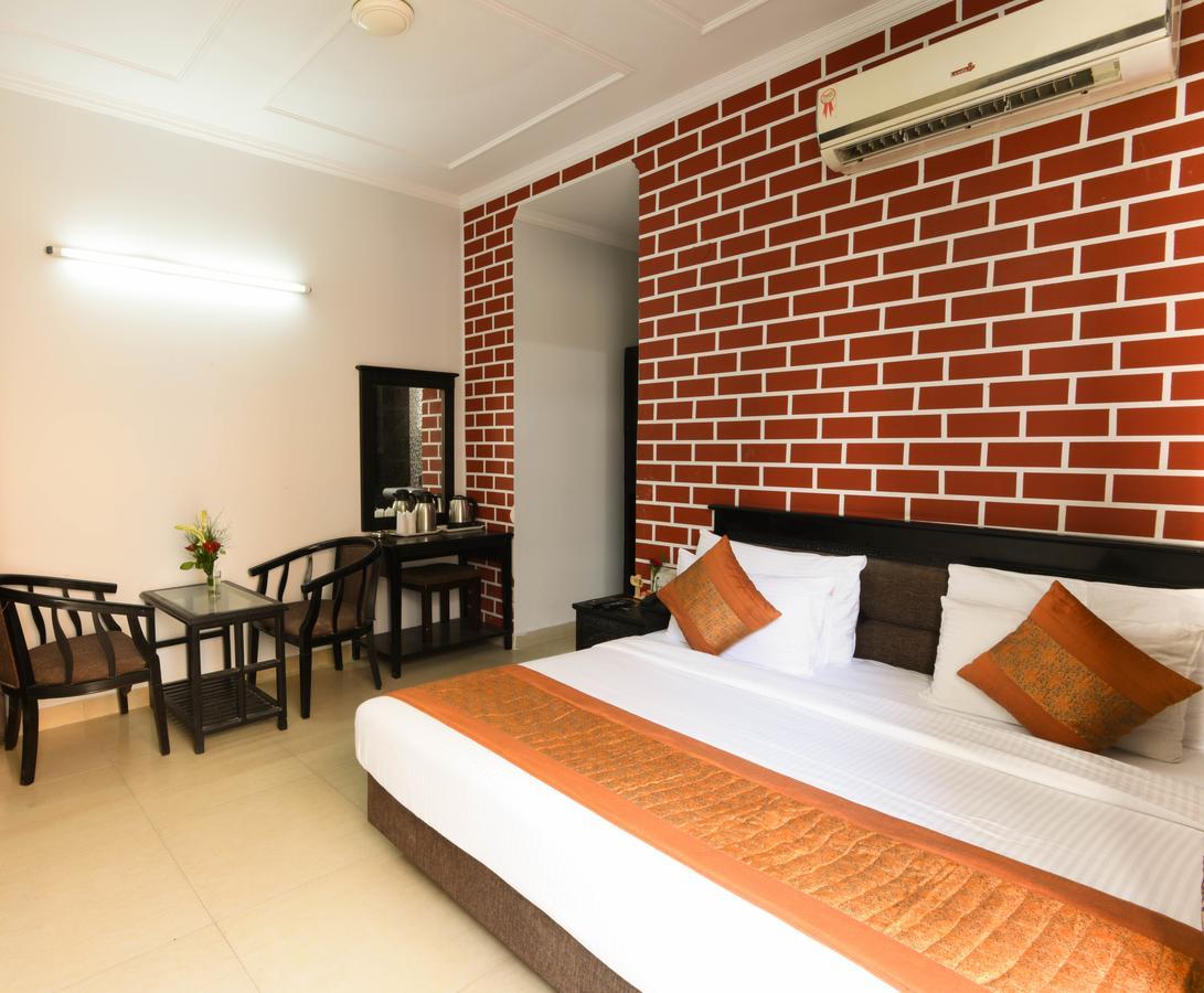 Hotel Sunrise Delhi  Eksteriør billede