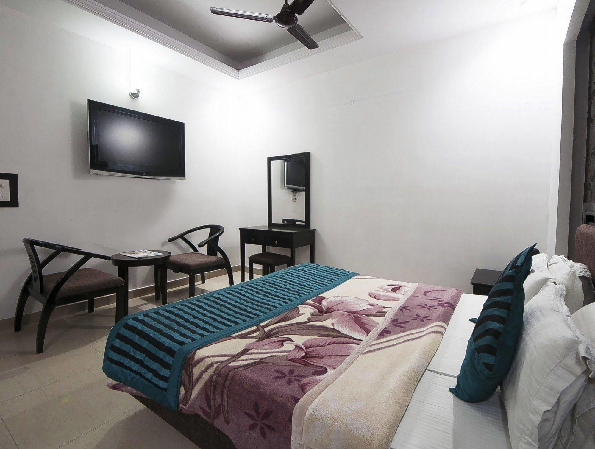 Hotel Sunrise Delhi  Eksteriør billede