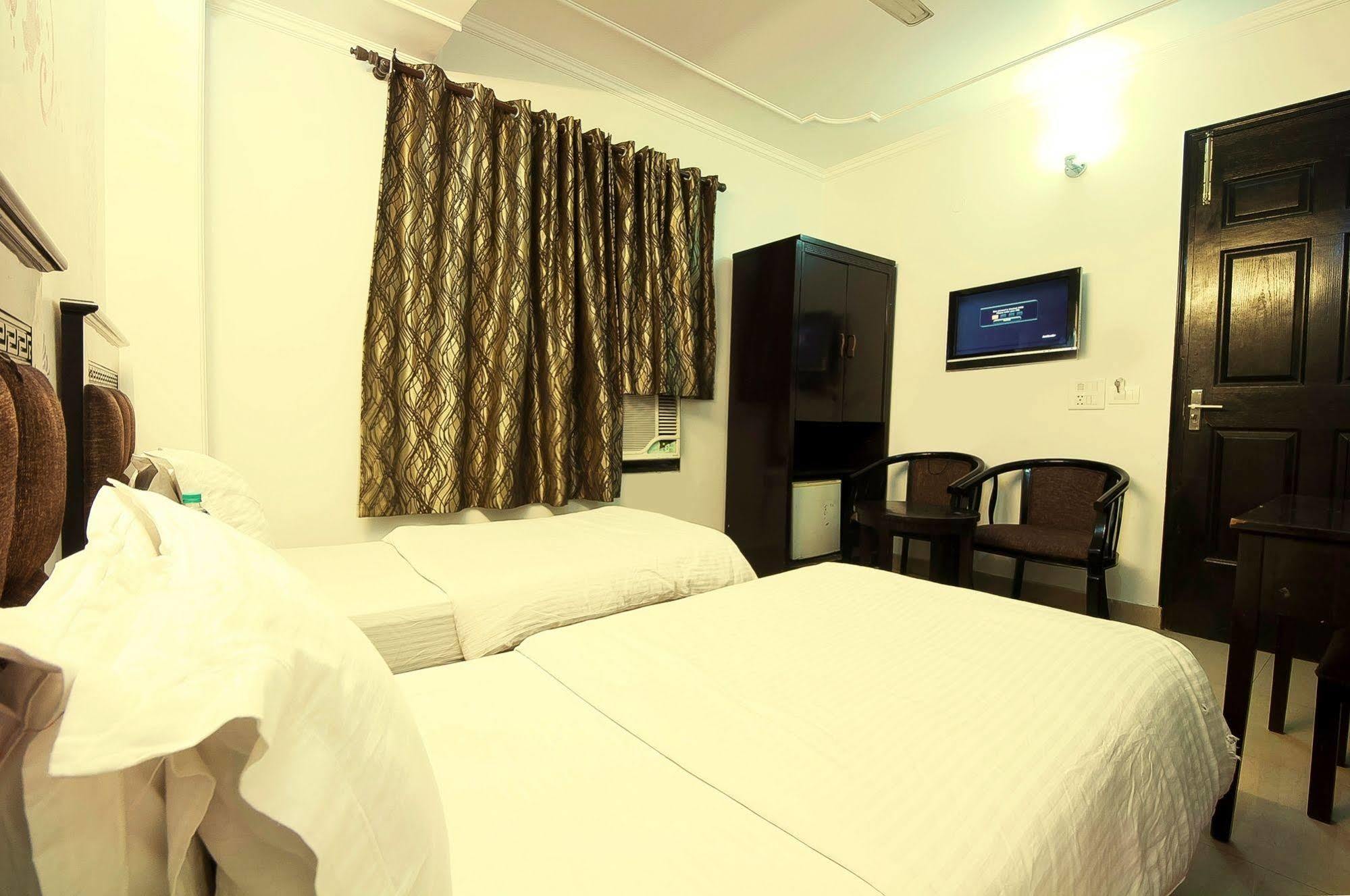 Hotel Sunrise Delhi  Eksteriør billede