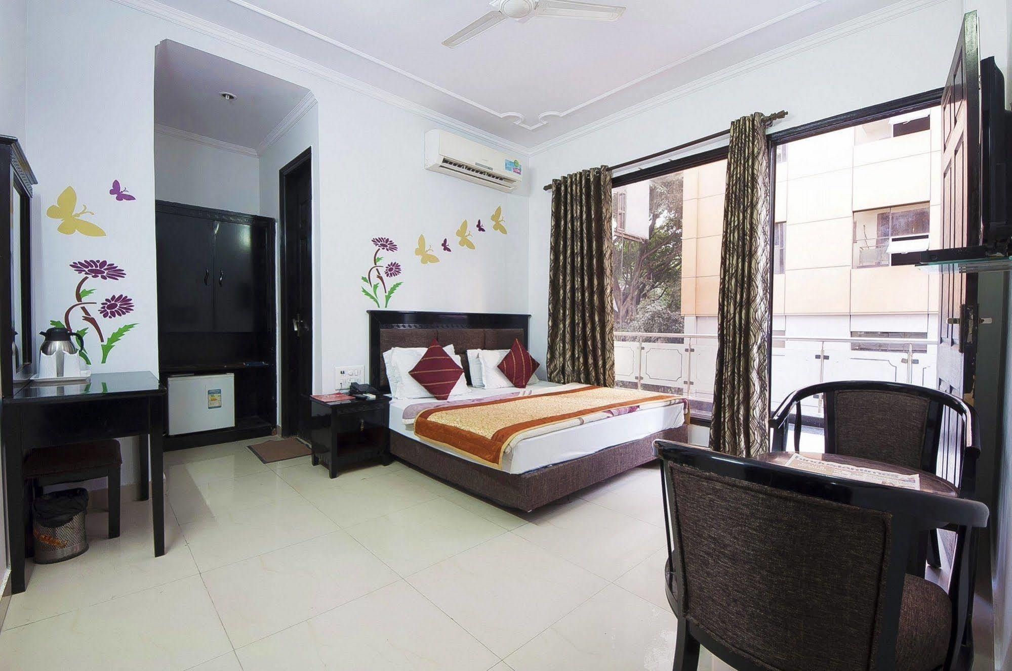 Hotel Sunrise Delhi  Eksteriør billede